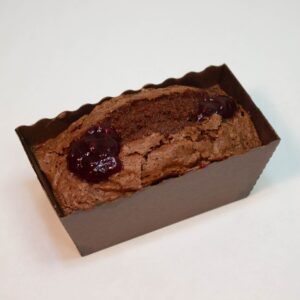 Bizcocho de chocolate y frambuesas